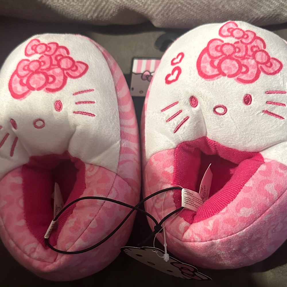 Hello Kitty Pink Girl’s Slippers